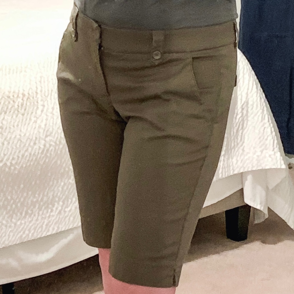 Esprit Bermuda Shorts Size 8 - Picture 1 of 8